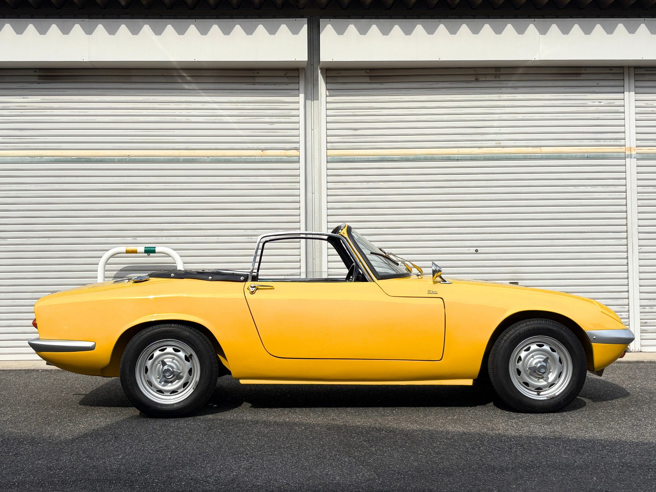 LOTUS ELAN Type 45のサイドビュー