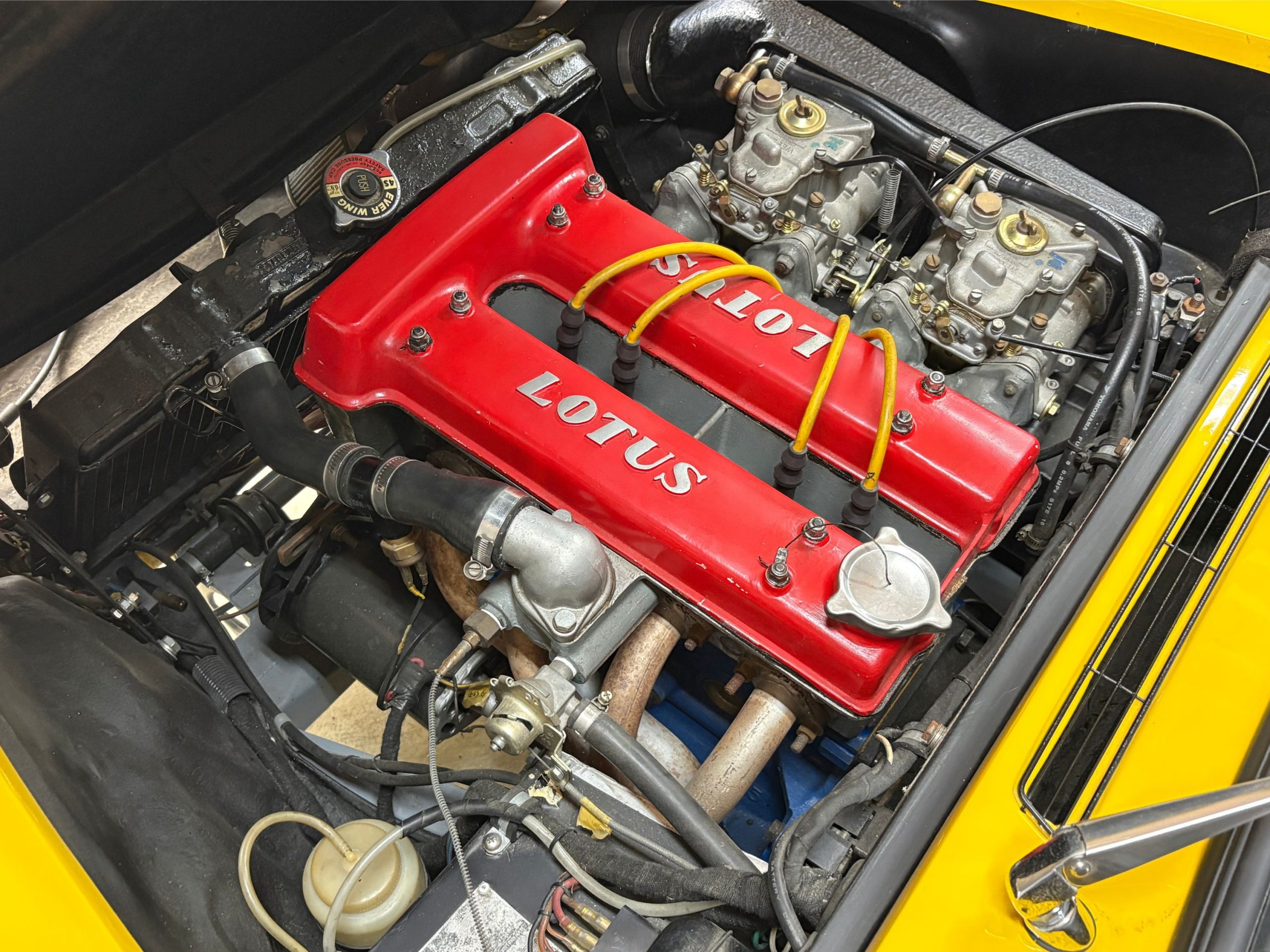 LOTUS ELAN Type 45のエンジンルーム
